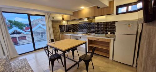 Vivisierras Piso 3 frente al lago centro Villa Carlos Paz 2 dormitorios 2 baños pileta privada premium — 4-Star Luxury Hotel in Villa Carlos Paz, Argentina