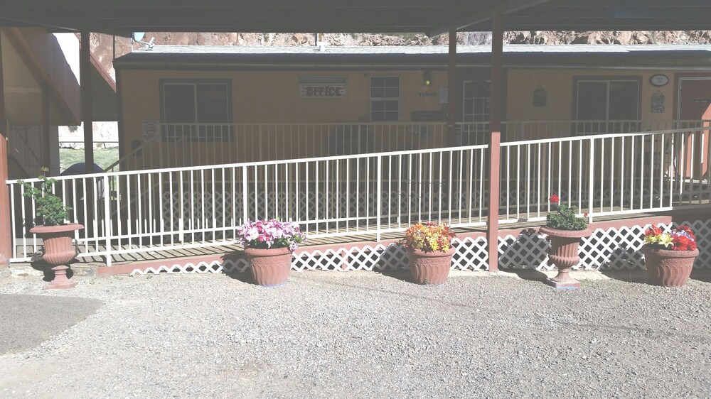 Rode Inn Motel - photo 34