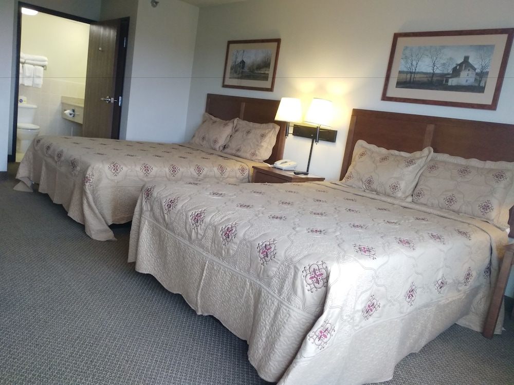 Madelia Hotel & Suites - photo 30