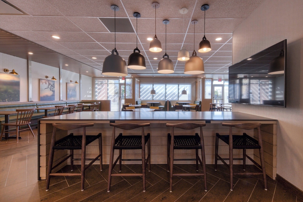 Fairfield Inn & Suites by Marriott Charlotte Belmont - photo 32