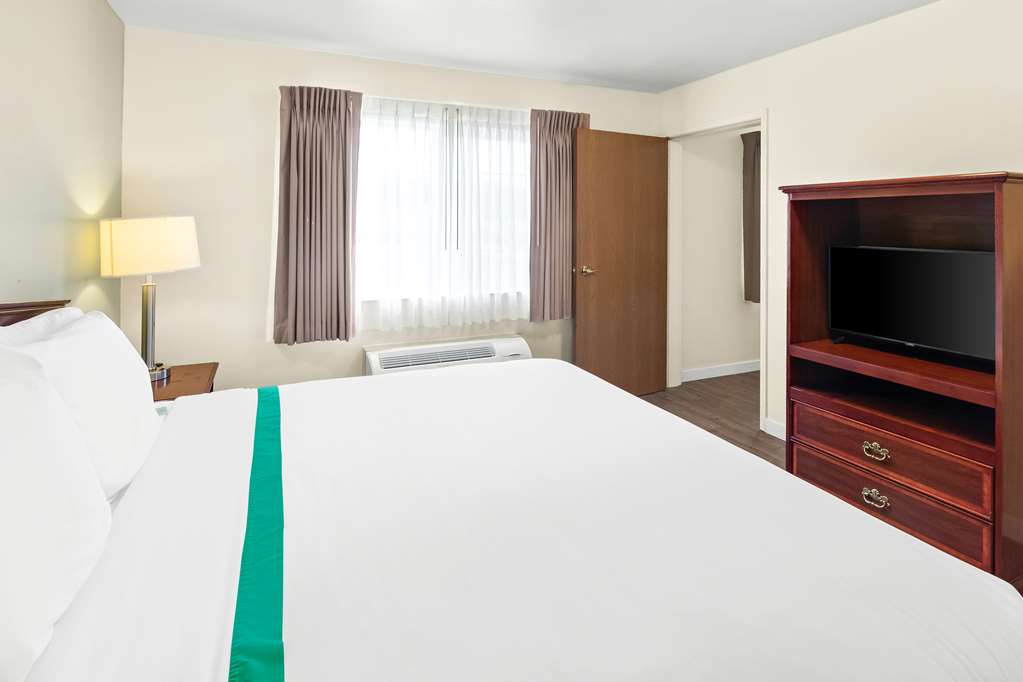 GuestHouse Kelso Longview - photo 19