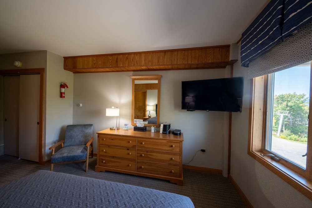 Sugarloaf Inn - photo 24
