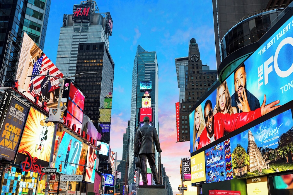Crowne Plaza Times Square Manhattan - featured photo