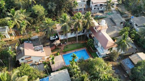 Tipsy Spring Resort - carbon neutral hotel in Unknown City
