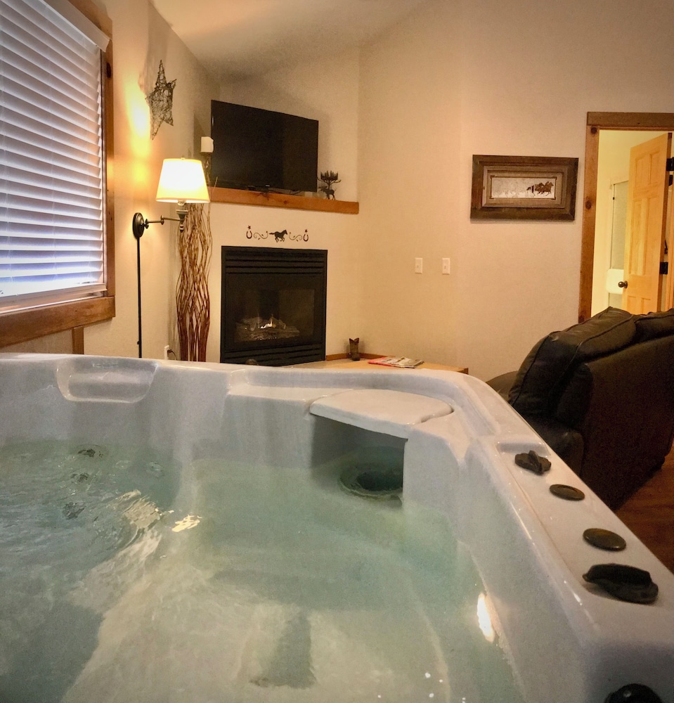 Mountain Shadows Resort - photo 2