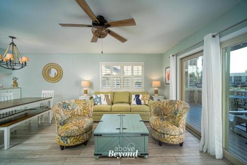 The Cobalt Crab Oasis in Rockport, United States