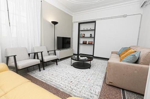iFlat Historical Luxury Apartment San Luca 11 B — 4-Star Luxury Hotel in Genoa, Italy