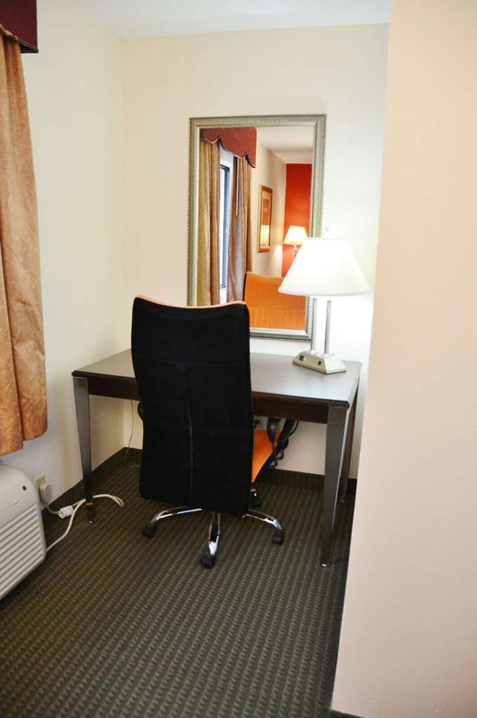Country Hearth Inn & Suites Kenton - photo 24