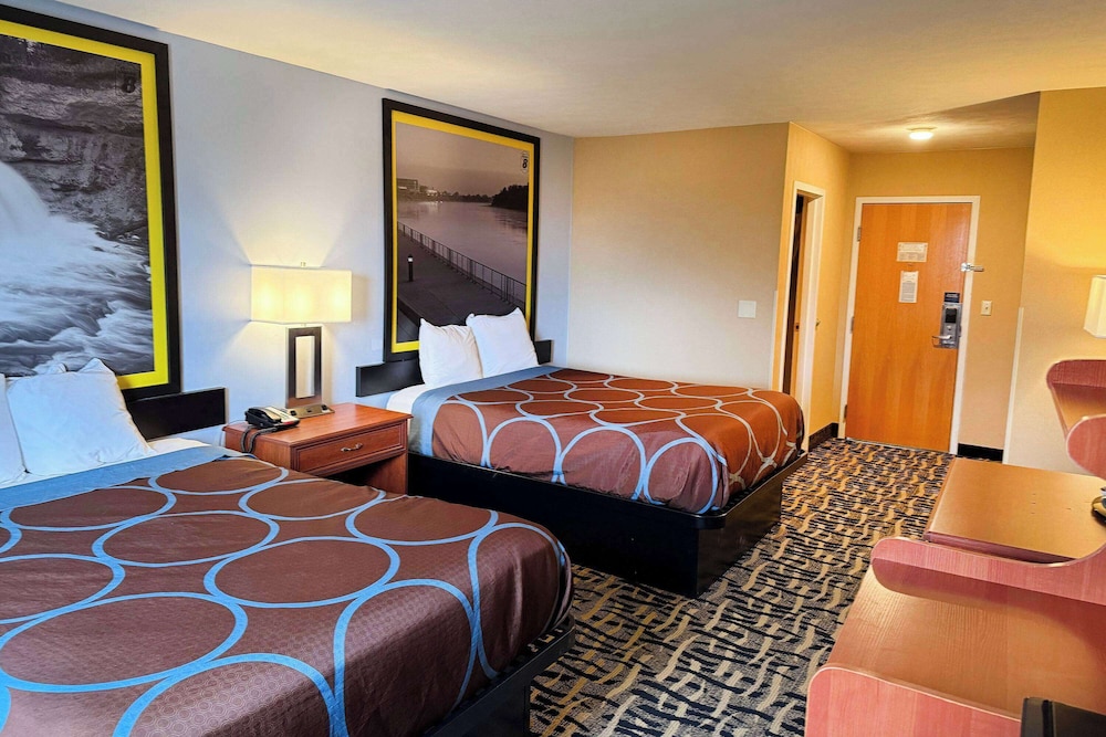 Super 8 by Wyndham Cozad - photo 9