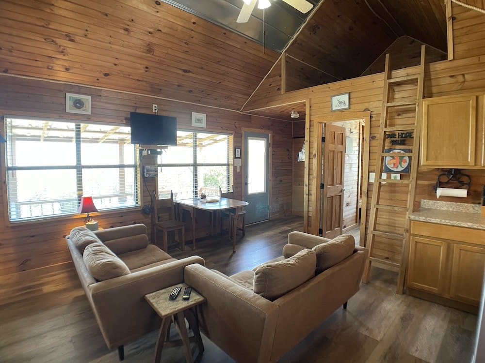 Walnut Canyon Cabins - featured photo