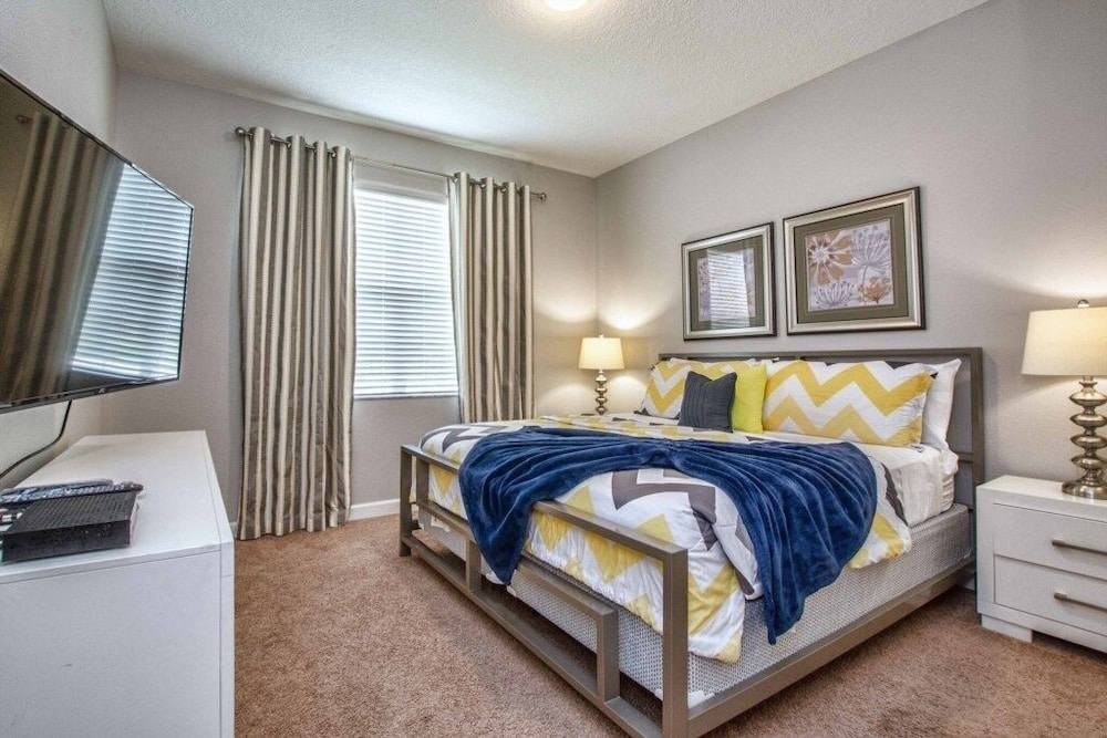 Spacious Family Getaway W Resort 3154pp 5 Bedroom Home by RedAwning - photo 4
