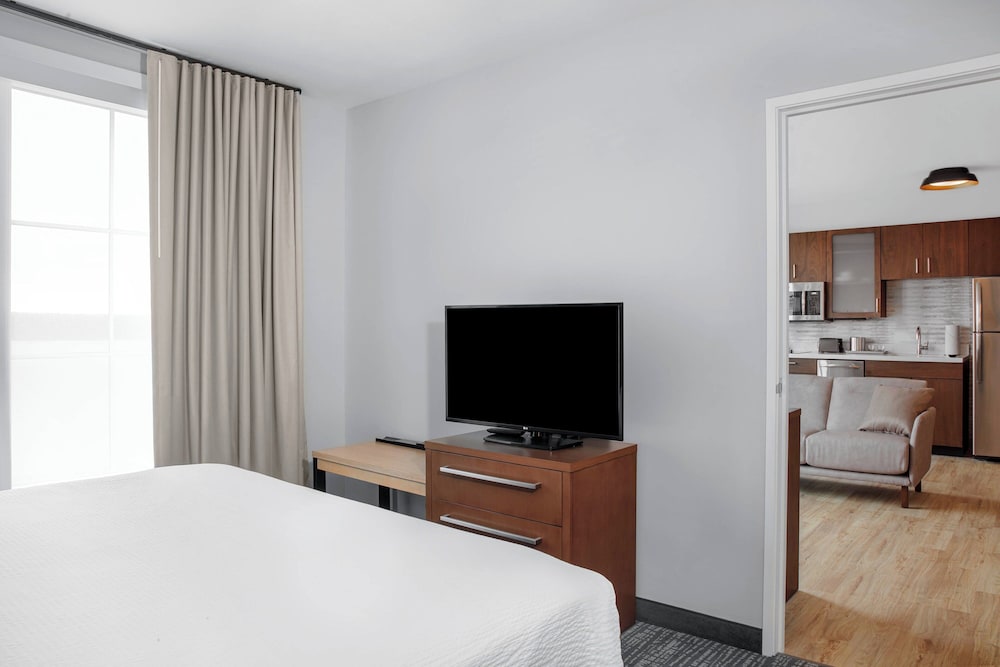 Residence Inn by Marriott Norwalk - photo 14