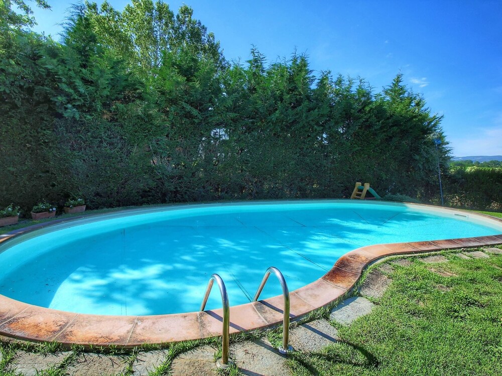 Apartment in Tuscany Near Lake Trasimeno — 4-Star Luxury Hotel in Cortona, Italy