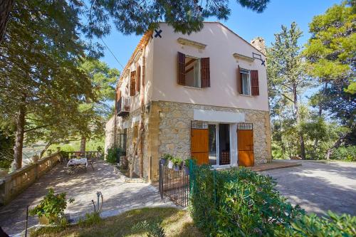 Villa Casale Settesoldi — 4-Star Luxury Hotel in Salemi, Italy