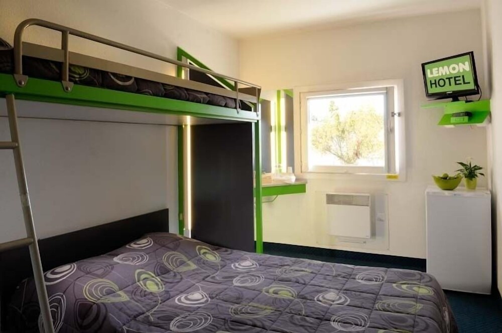 Lemon Hotel Longperrier Roissy — Longperrier