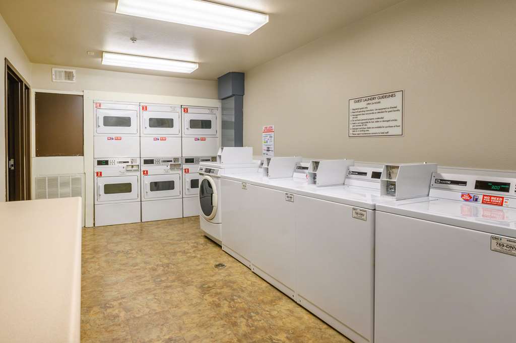 Econo Lodge Hammond - photo 23