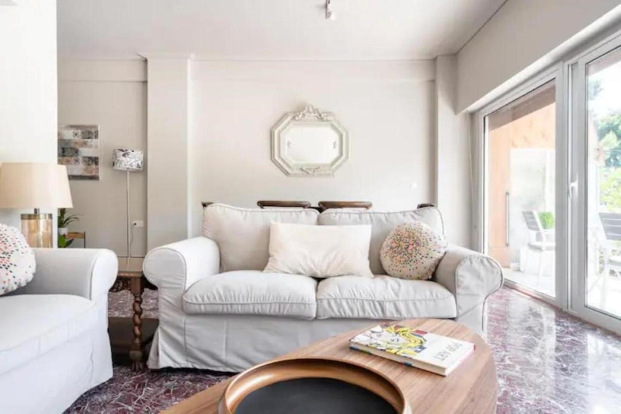 Flisvos Marina Refurbished Apartment — 4-Star Luxury Hotel in Palaio Faliro, Greece