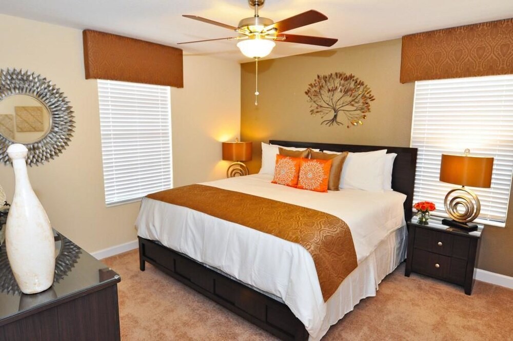 Fabulous 8 Bed 5 Bath Pool Home in Championsgate Golf Resort - photo 6