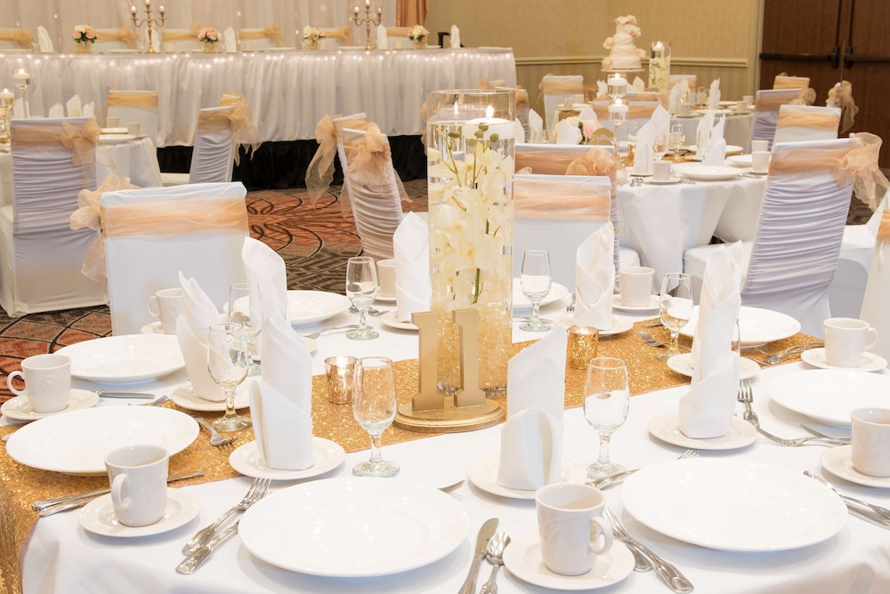 DoubleTree by Hilton Hotel Grand Rapids Airport - photo 61