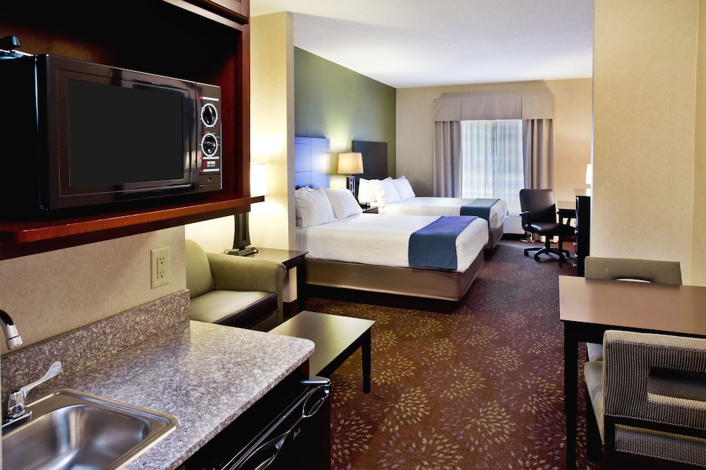 Holiday Inn Express Hotel & Suites Woodhaven by IHG - photo 30