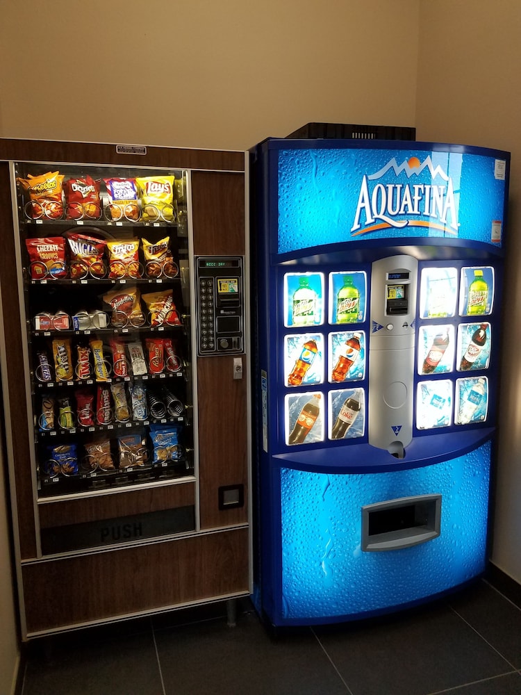 Okoboji Inn & Suites - photo 33
