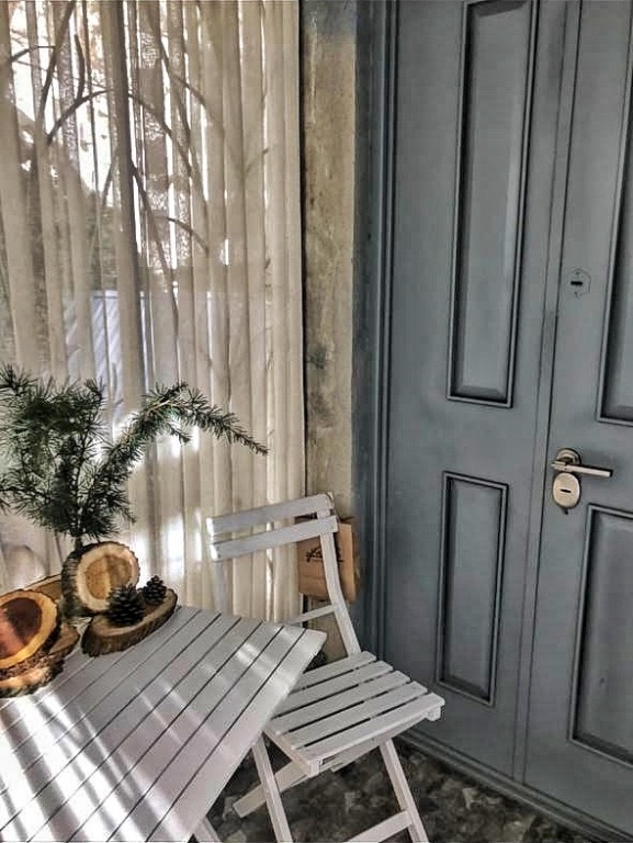 Anna Stevar brand apartment