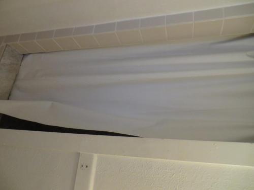 Royal Palms Motel - photo 20