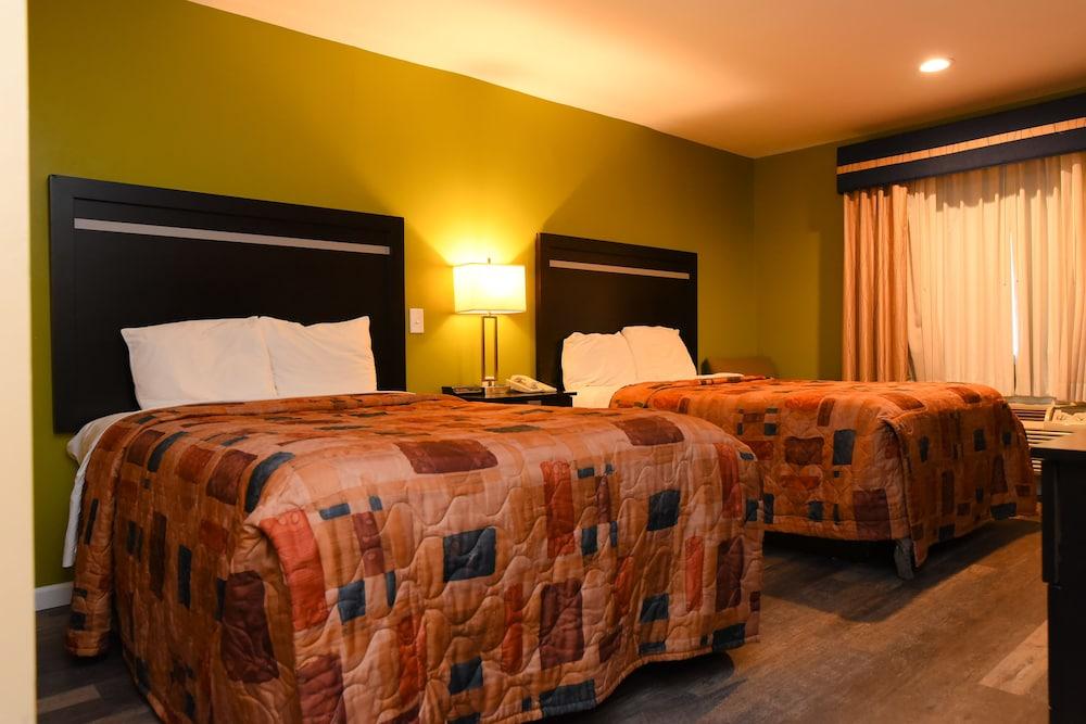 Capital Inn & Suites - photo 11