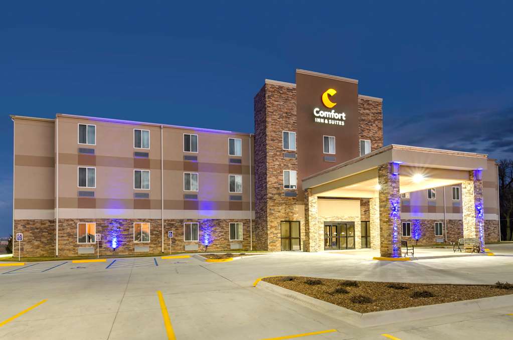 Comfort Inn & Suites Salina North - photo 33