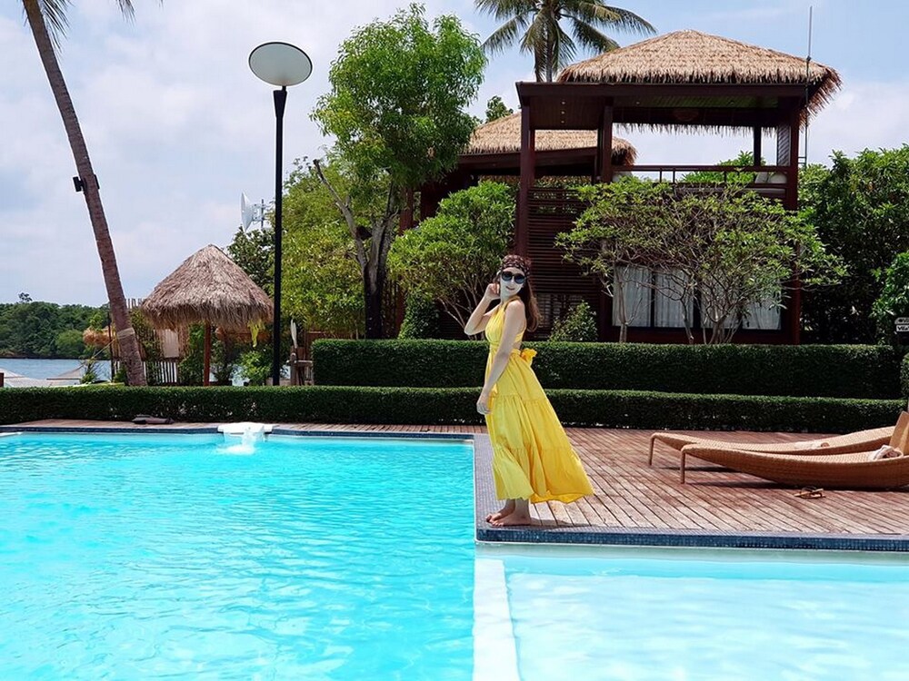 The Blue Sky Resort Koh Payam in Ranong, Thailand
