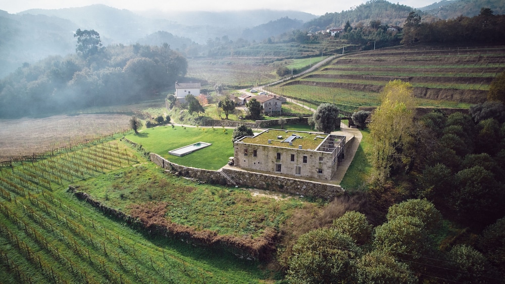 Quinta do Outeiro 1598 in Ponte Da Barca, Portugal