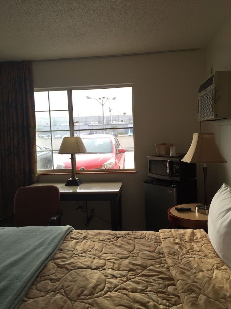 Lax Suites - photo 20