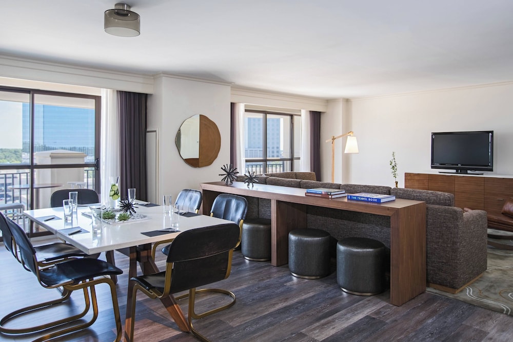 Renaissance Raleigh North Hills Hotel - photo 25