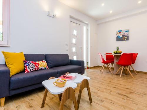 Apartment Moon River Two Bedroom Apartment with Terrace