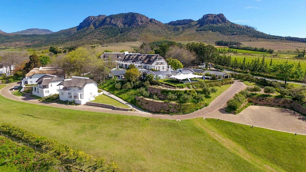 Le Franschhoek Hotel & Spa by Dream Resorts — 4-Star Luxury Hotel in Cape Town, South Africa