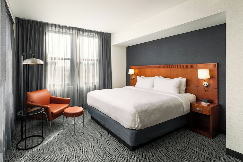Courtyard by Marriott St. Petersburg Downtown - photo 7