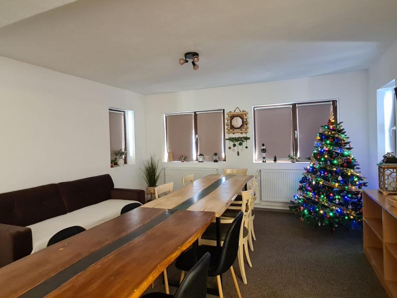 Cabana Hora in Novaci, Romania