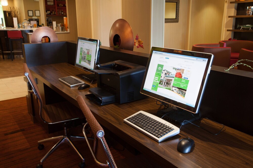 Courtyard by Marriott Burlington Williston - photo 32