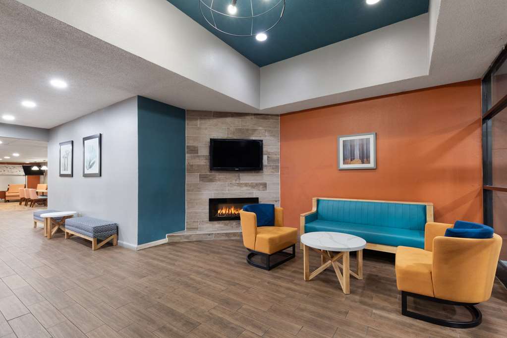 La Quinta Inn by Wyndham Decatur - photo 5