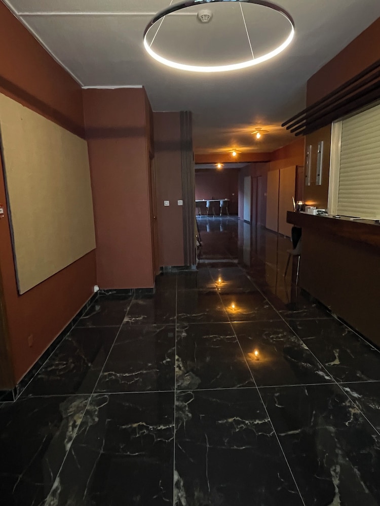 Apparthôtel New Palmarium in Arles, France