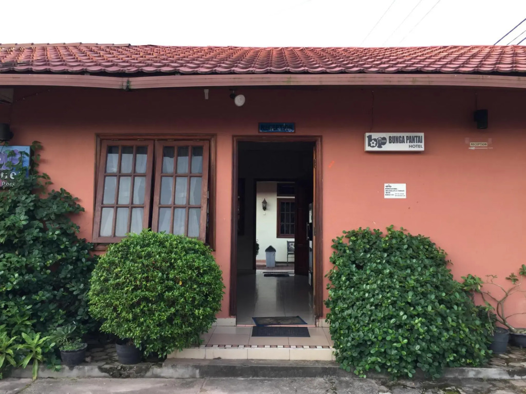 Hotel Bunga Pantai in Tanjung Pandan, Indonesia