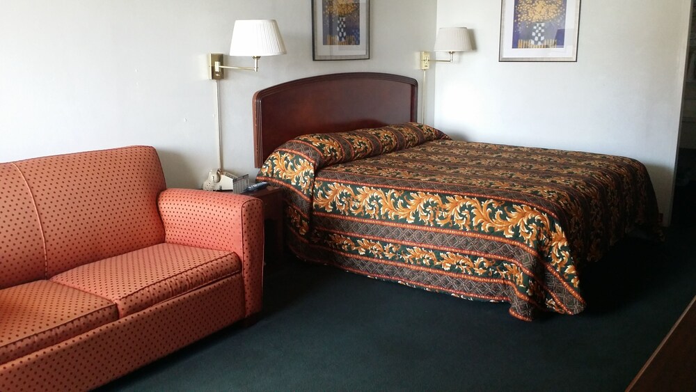 West Texas Inn & Suites with Kitchenette - photo 6
