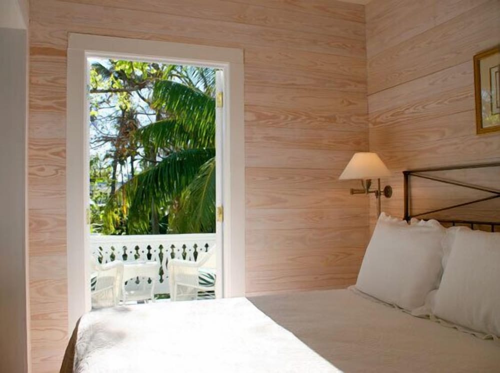 Island City House Hotel - photo 7