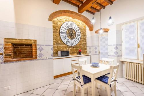 Piazza Grande Boutique Apartment — 4-Star Luxury Hotel in Arezzo, Italy