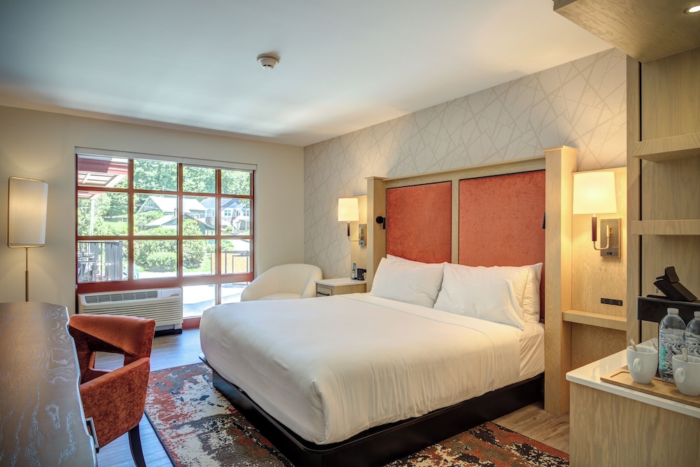 The Embers Hotel - photo 21