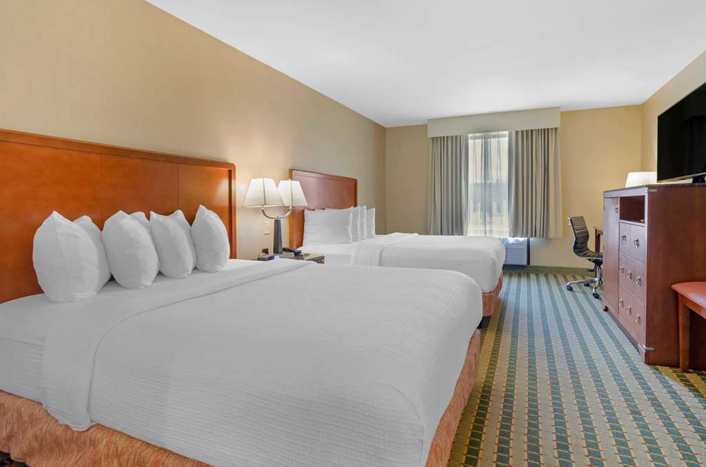 Best Western North Roanoke - photo 16