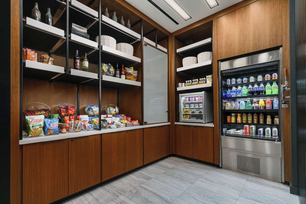Ac Hotel By Marriott Scottsdale North - photo 31