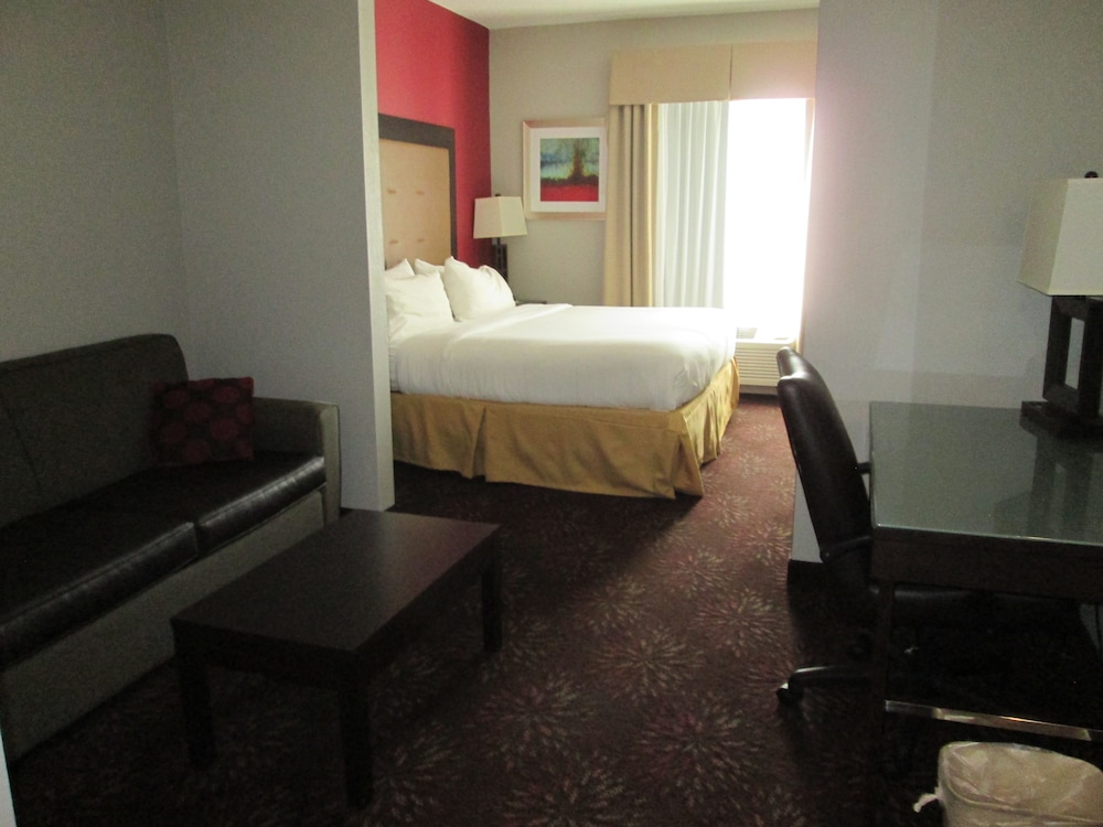 Holiday Inn Express Cloverdale by IHG - photo 27