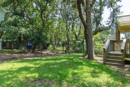 Bill's Place by Oak Island Accommodations - photo 48