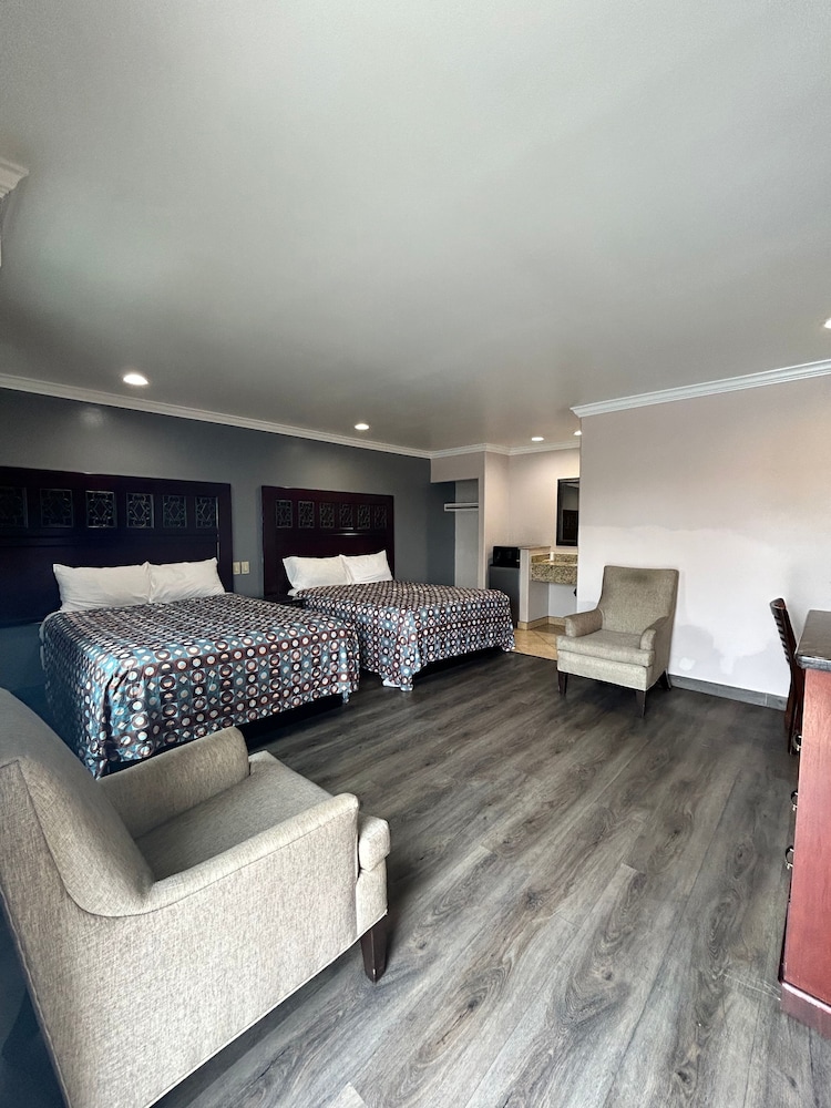 Hyland Motel — hotel in La Habra